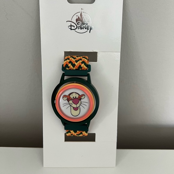 Disney Winnie the Pooh Watch - Picture 2 of 4